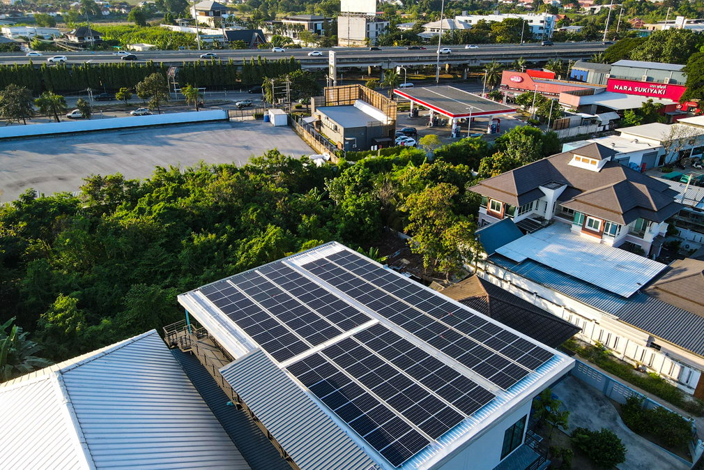 รับล้างแผงโซล่าเซลล์ Cleaning and Inspection Solar Cell